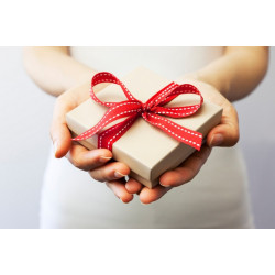 Treat One of Your Dear One with Our Gifts Delivery Service in UK